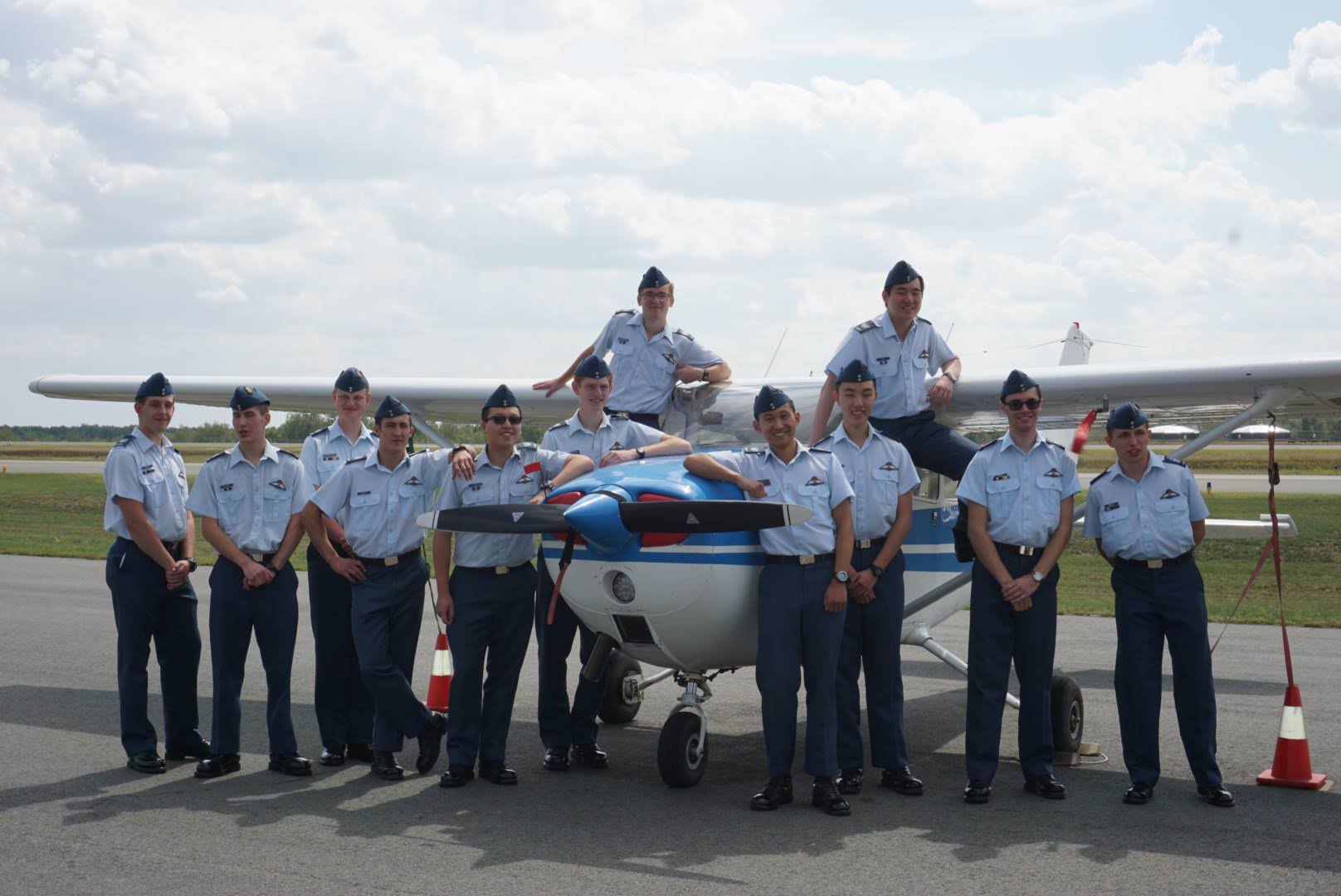 Group Photo for the Power Pilot Scholarship Course